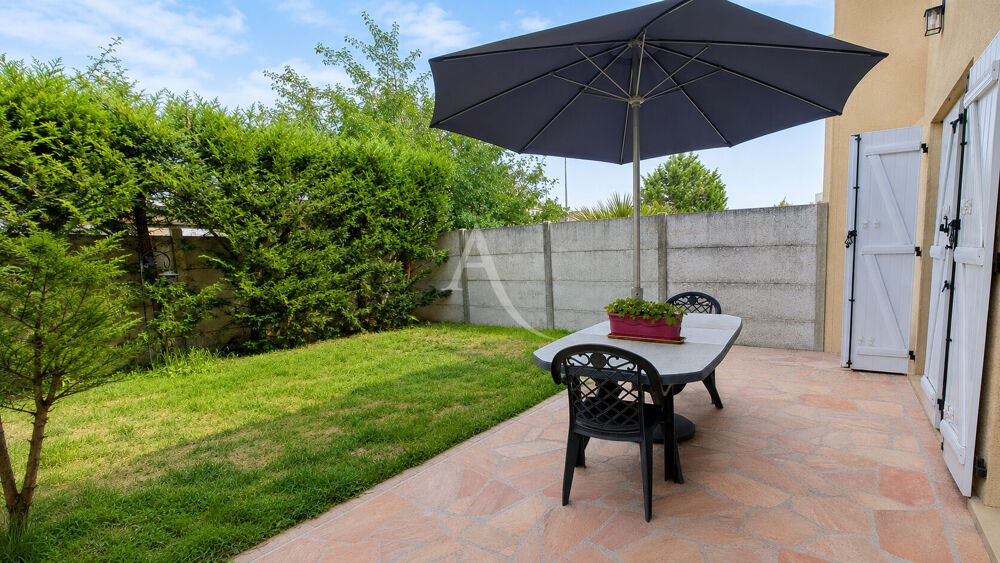 Pavillon familial 4 pièces de 90 m² avec jardin et grand garage à Courtry (77)