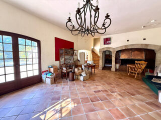  Maison � vendre 6 pi�ces 243 m�