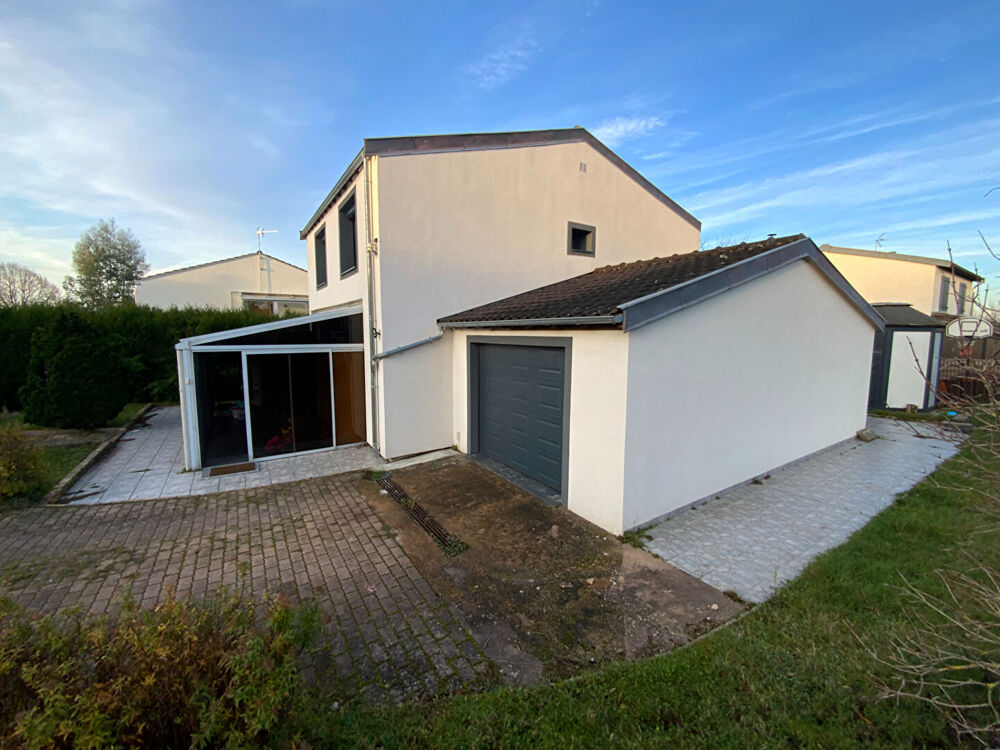 MONTCEAU LES MINES " Quartier recherché " - Pavillon de 102 m² hab. (4 chambres)
