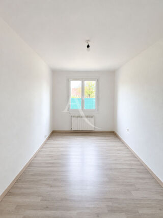  Maison à louer 4 pièces 103 m²