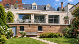  Maison à vendre 8 pièces 294 m²