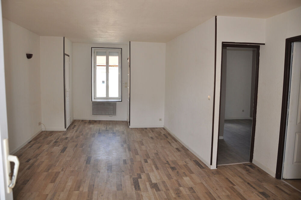 Location Appartement APPARTEMENT en duplex au bourg de SAINT GERMAIN DU BOIS Saint germain du bois