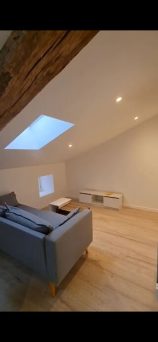 Location Appartement Appartement T2 meublé cosy à louer à Celles-sur-Belle, dernier étage Celles sur belle