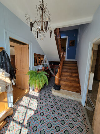  Maison � vendre 9 pi�ces 300 m�