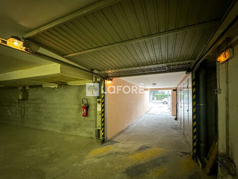  Parking / Garage � louer 13 m�