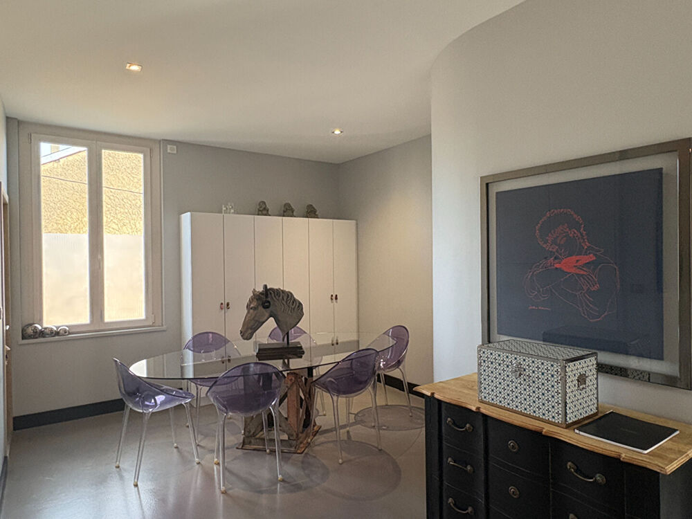 Bourg Bel Air, beau Duplex de 135 m² Carrez (190 m² au sol)