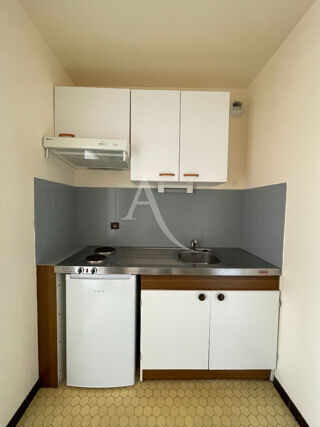  Appartement à louer 1 pièce 33 m²