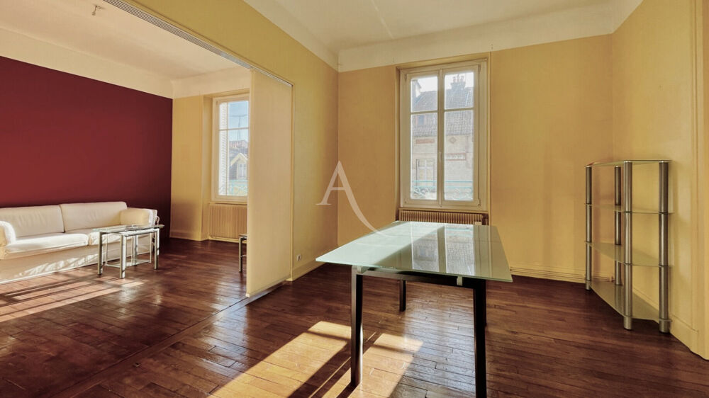 Epinal centre, appartement chaleureux .