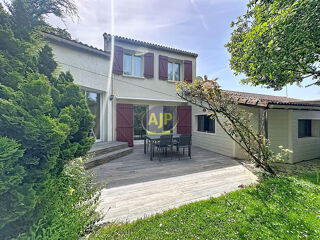  Maison à vendre 7 pièces 145 m²