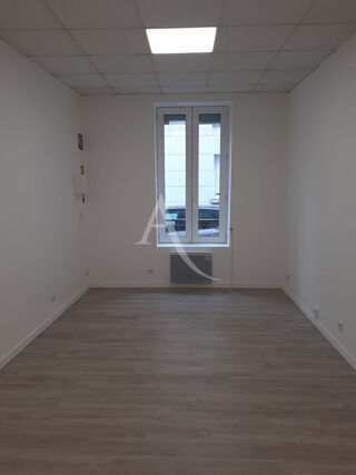  Appartement à louer 1 pièce 24 m²