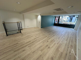  Immeuble  vendre 15 + pices 296 m