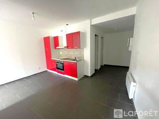  Appartement à louer 2 pièces 37 m²