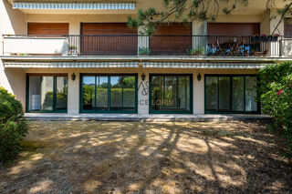 Appartement à louer 5 pièces 116 m²