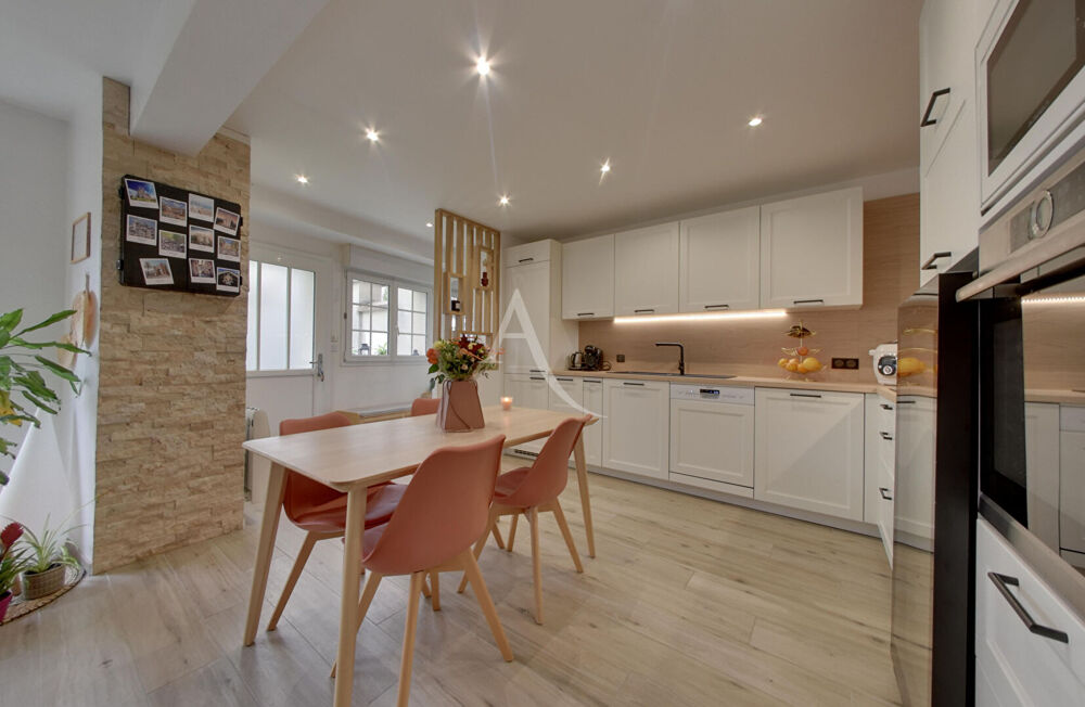 Vente Maison CHEVRY-COSSIGNY - MAISON DE VILLE AVEC EXTÉRIEUR Chevry cossigny