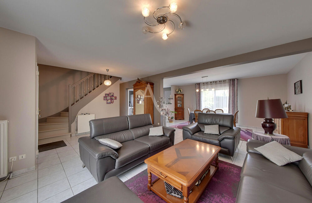 Vente Maison Maison individuelle 7 pièces 153 m²  + s/sol total de 81 m² DPE - C Grisy suisnes