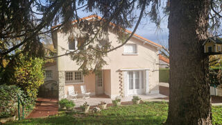  Maison  vendre 8 pices 146 m