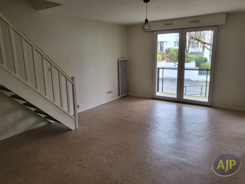 Location Appartement Appartement  Duplex Nantes 2 pièce(s) 54.83 m2 Nantes
