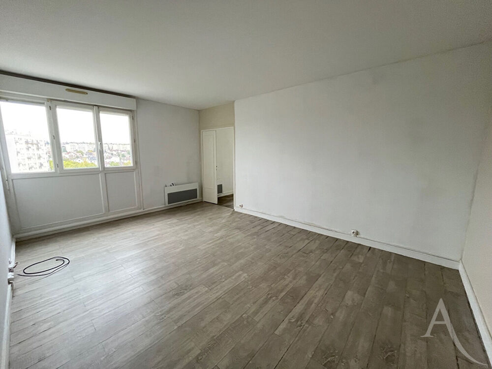 Vente Appartement Appartement F4 à Mantes La Ville de 72.25m² avec  garage, cave, séchoir Mantes la ville
