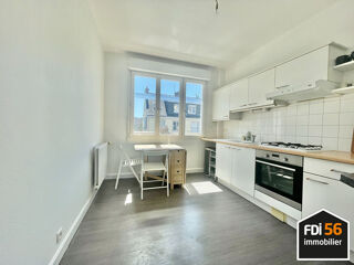  Appartement à louer 4 pièces 83 m²