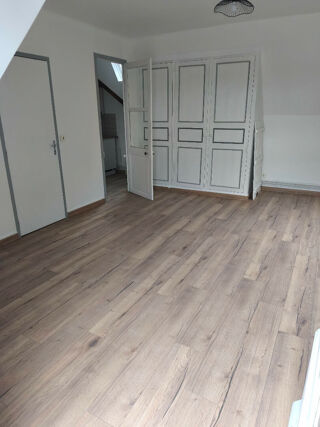  Appartement à louer 1 pièce 30 m²