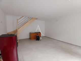  Maison à louer 4 pièces 135 m²
