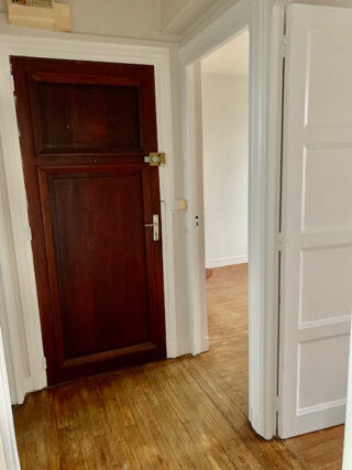  Appartement à louer 2 pièces 32 m²