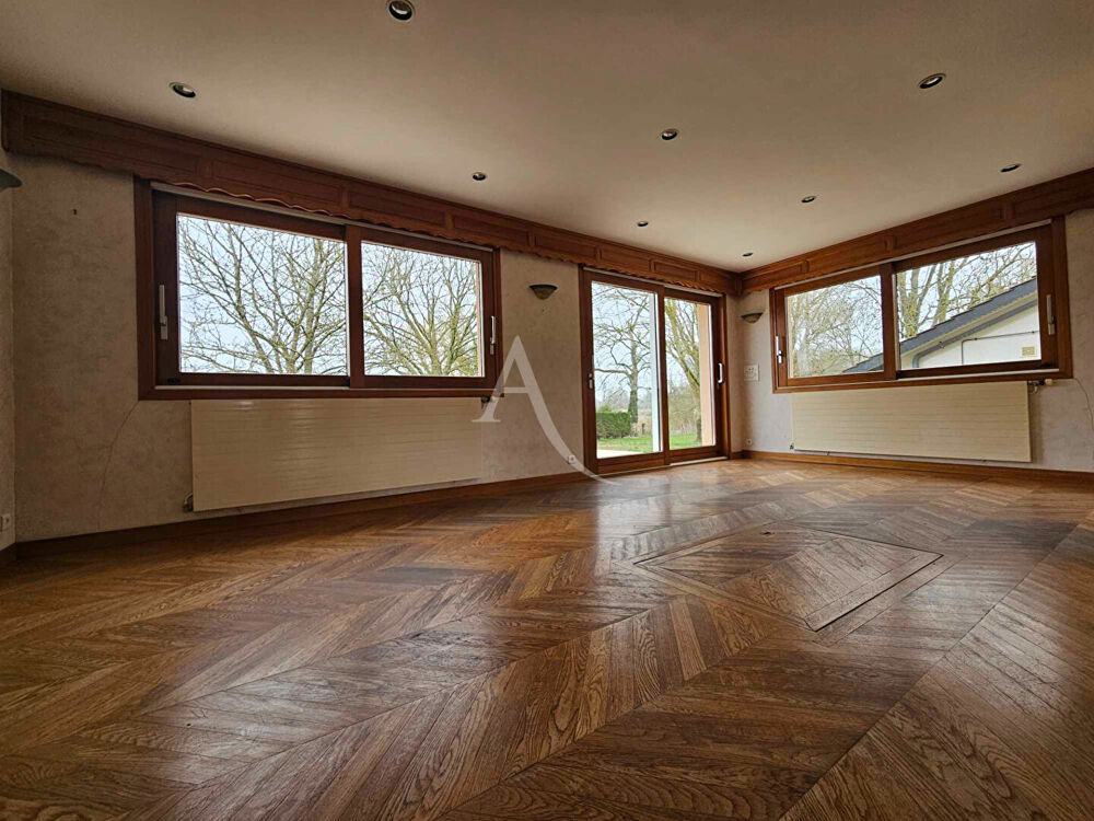 Maison Rue 7 pièces 187 m2