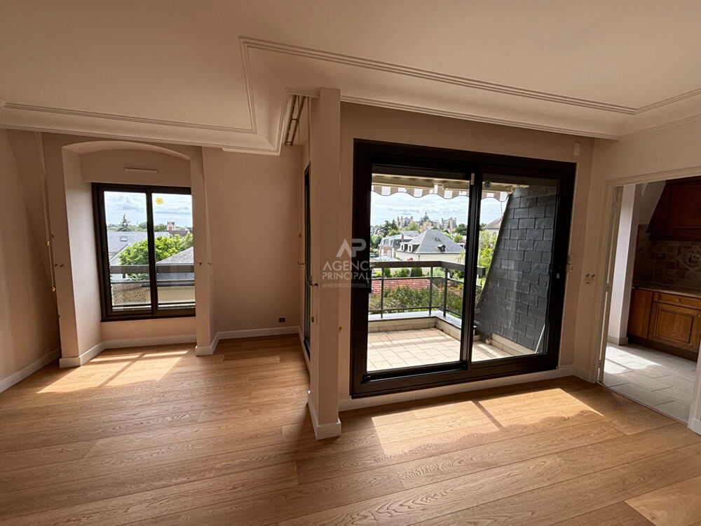 Location Appartement Appartement  5 pièce(s) 125 m2 - ASCENSEUR - DERNIER ETAGE Maisons laffitte
