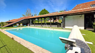  Maison à vendre 15 + pièces 402 m²