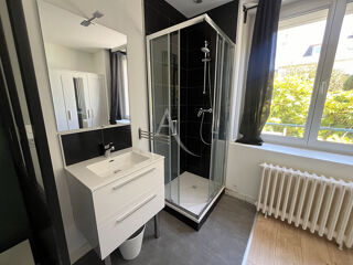  Maison  louer 8 pices 16 m