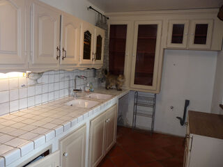  Appartement à louer 4 pièces 130 m²