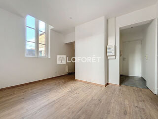 Appartement à louer 2 pièces 35 m²
