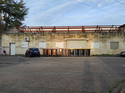 Entrepôt / local industriel Coutras  parcelles 1060 m² 325000 33230 Coutras