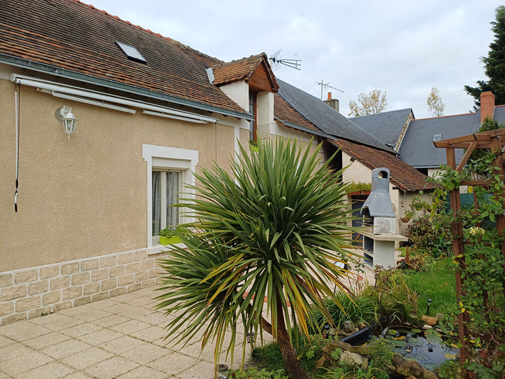 Vente Maison Maison ancienne de 4 pièces à vendre à Vernoil le Fourrier Vernoil le fourrier