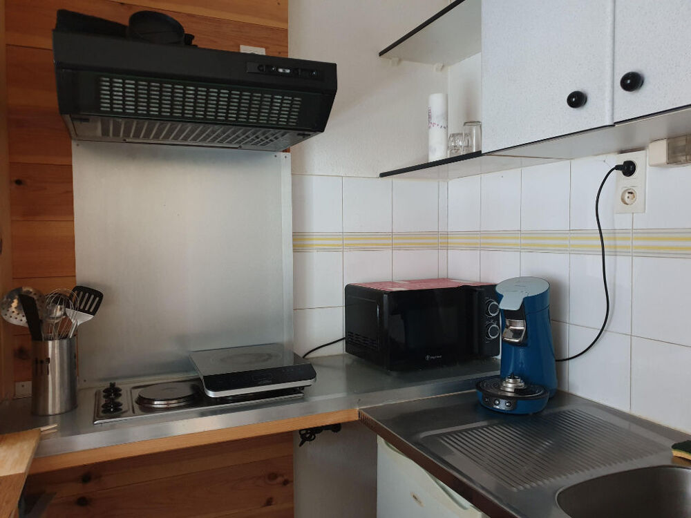 Location Appartement NIMES-LYCEE PHILIPPE LAMOUR - STUDIO 20.74 m2 EN REZ-DE-CHAUSSEE AVEC  FACILITÉ PARKING Nimes