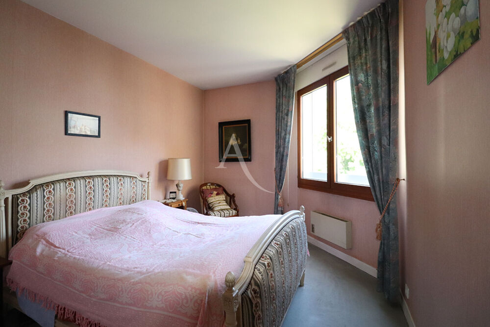 Vente Appartement Appartement Chaville  rive gauche 4 pi�ces 85 m2 avec garage et cave ascenseur Chaville