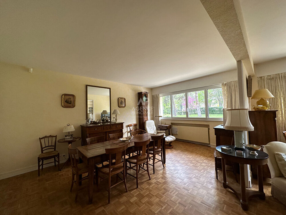 Appartement 5 pièce(s) 114 m2 - Entrée de parc