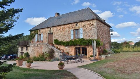   Ravissante propri�t� sur 12 Ha attenants, tr�s calme sans voisinage Maison - 9 pi�ce(s) - 200 m�