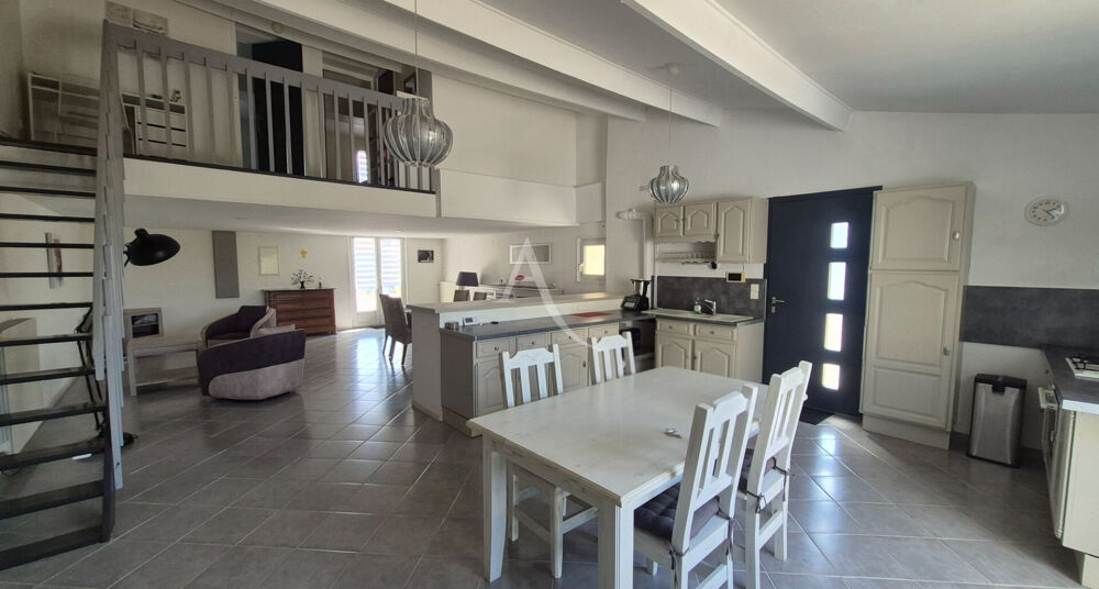 Vente Maison Maison en pierre de charme à proximité de Saintes et de la mer Varzay