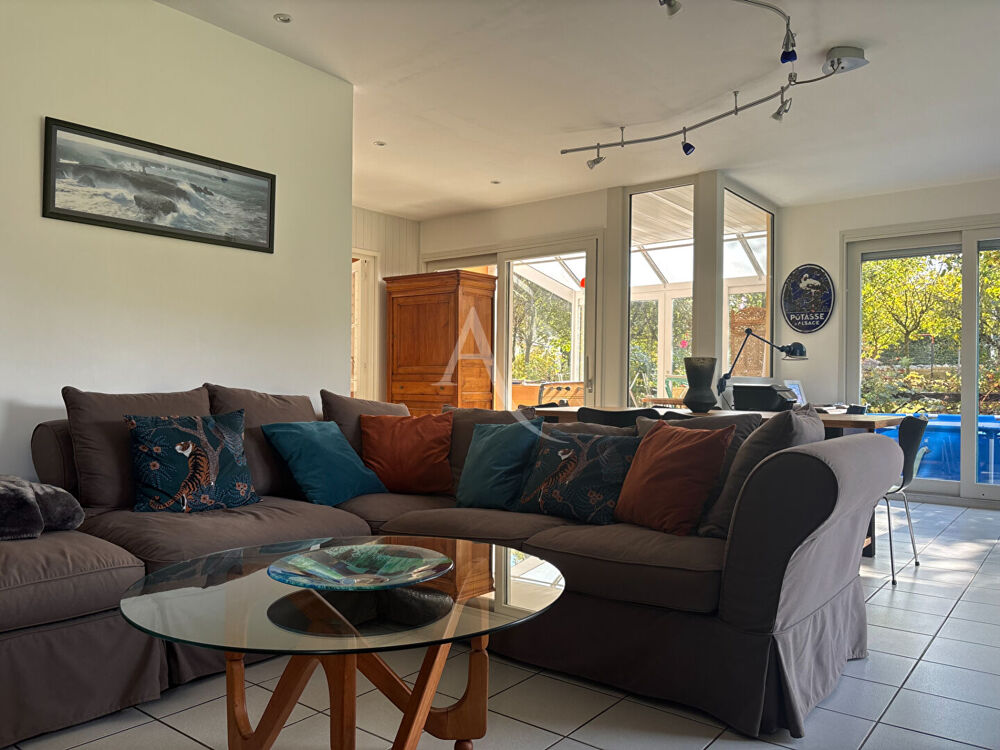 Vente Maison Maison Laval 6 pièce(s) 141.65 m2 Laval