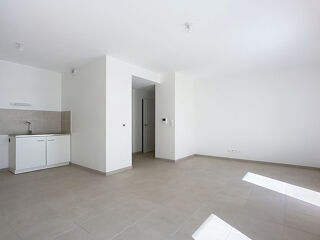  Appartement à louer 3 pièces 73 m²