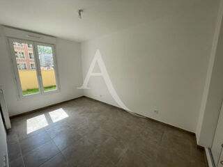  Appartement à louer 2 pièces 37 m²