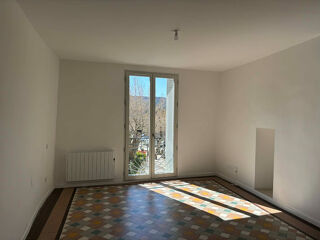  Appartement à louer 3 pièces 55 m²
