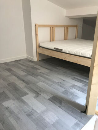  Appartement à louer 1 pièce 11 m²