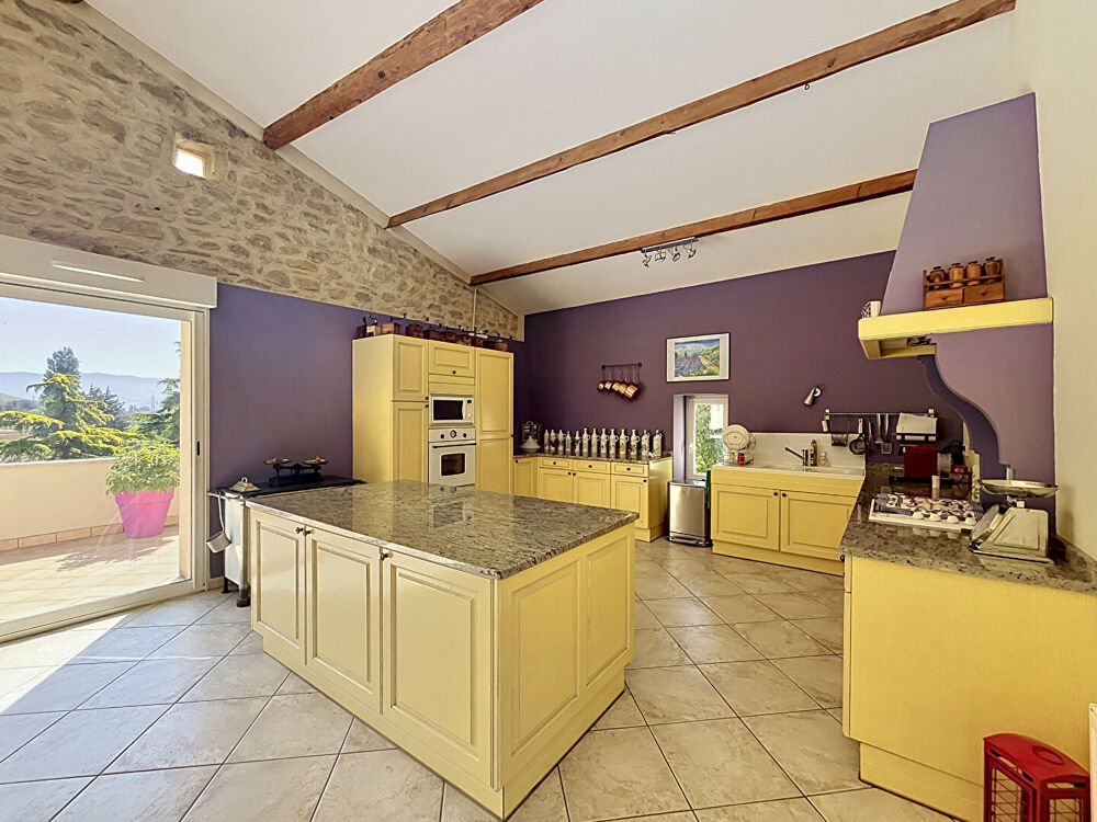 Vente Maison Corps de ferme avec dépendances ? fort potentiel à Etoile sur Rhône Etoile sur rhone