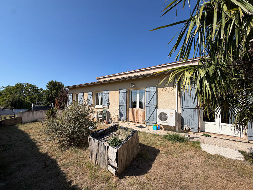 Maison T4 avec grand double garage et terrain