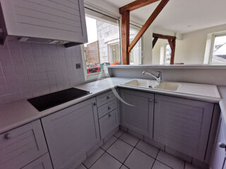  Appartement à louer 4 pièces 110 m²