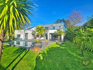  Maison � vendre 8 pi�ces 180 m�