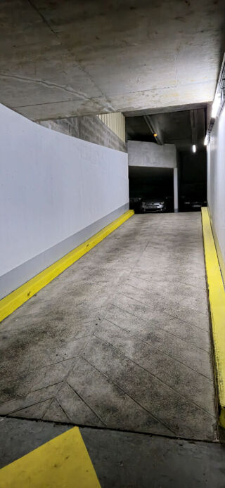  Parking / Garage  vendre 12 m