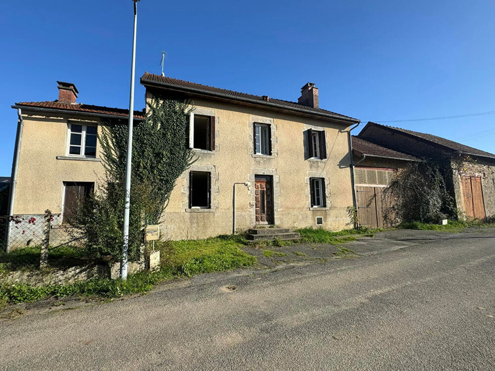 HAUTE VIENNE - Ancienne fermette en pierres secteur Fromental sur 865m² de terrain, plus autres parcelles non attenantes.